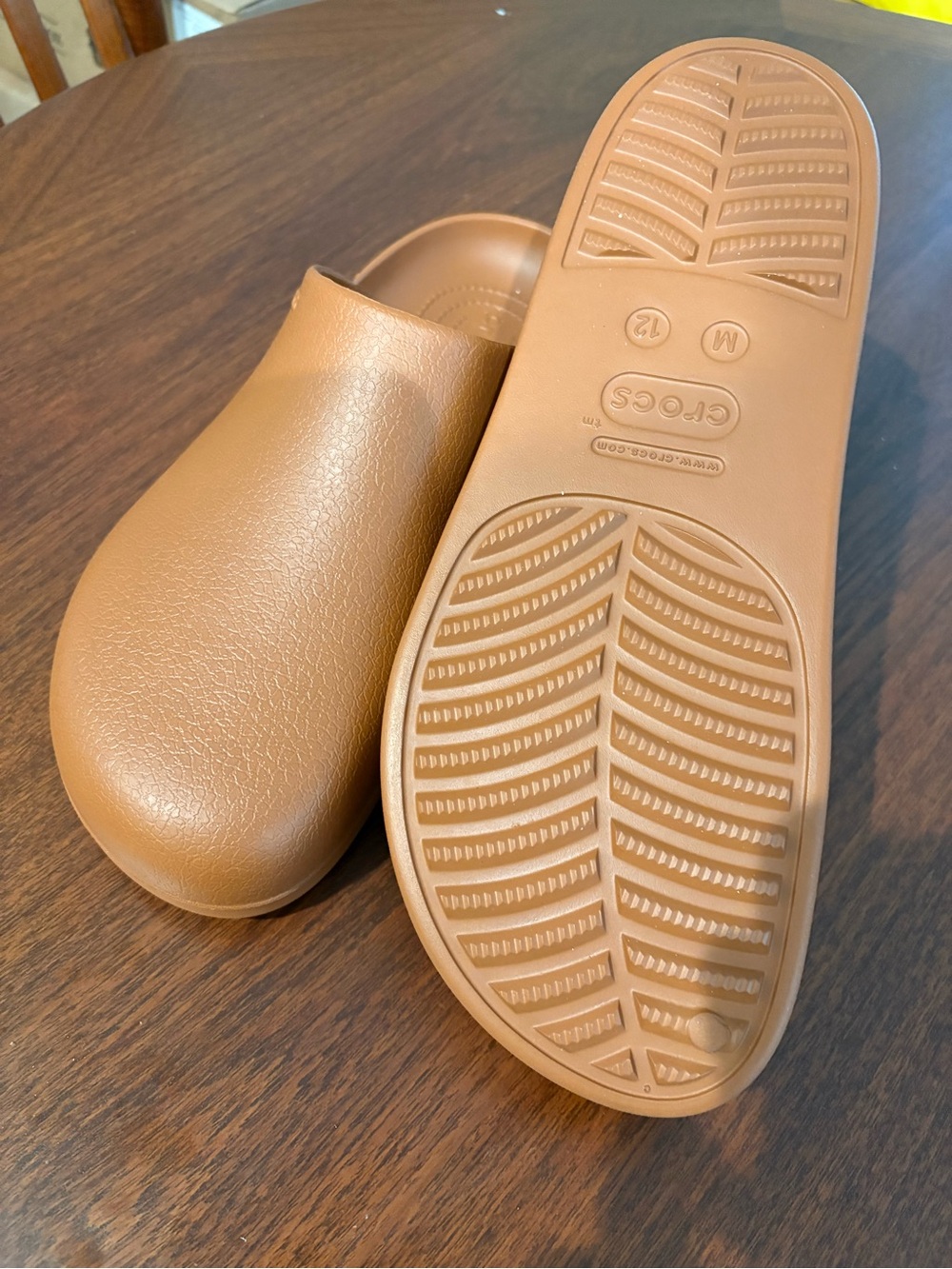 CROCS Men’s Dylan Clog - Picture 2 of 4